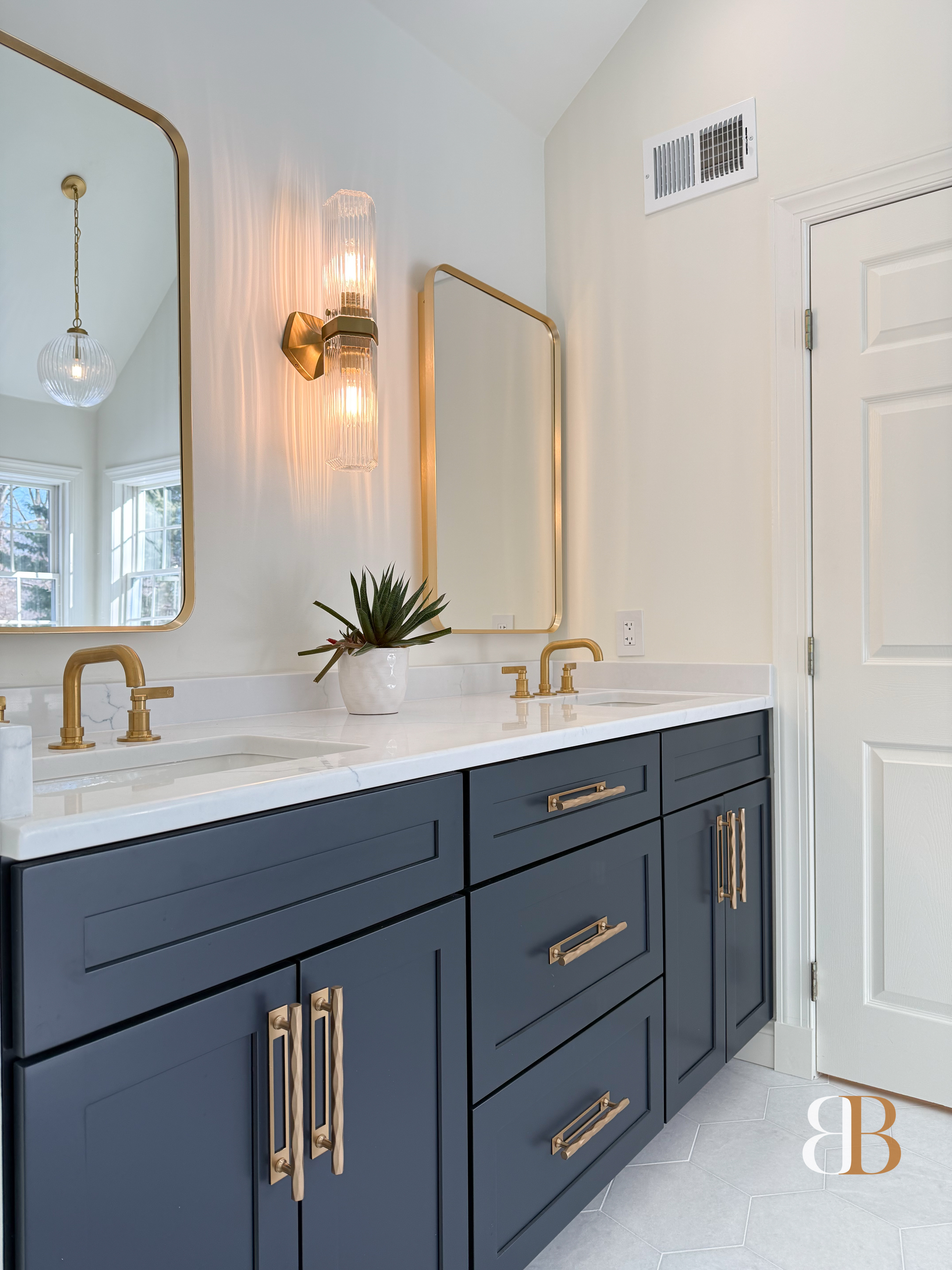 Contemporary bathroom remodel in Doylestown by B&B Associates Creations — photo 7